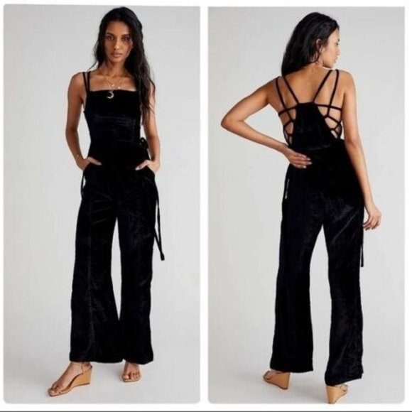 new FREE PEOPLE Forever 90’s plush velvet VISCOSE jumpsuit overalls 294NTM - Picture 3 of 7